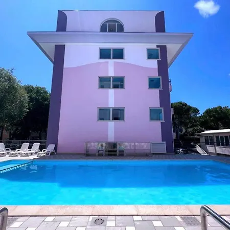 Poolside Retreat - Beahost Apartment Bibione